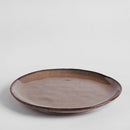 Hnedý dezertný tanier.