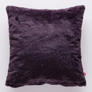 Fialová polyesterová obliečka na vankúš.