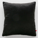Čierna polyesterová obliečka na vankúš.