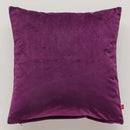 Fialová polyesterová obliečka na vankúš.