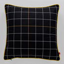 Čierna polyesterová obliečka na vankúš.